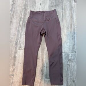 lLegend Purple Patterned women  Leggings w/ pockets size s